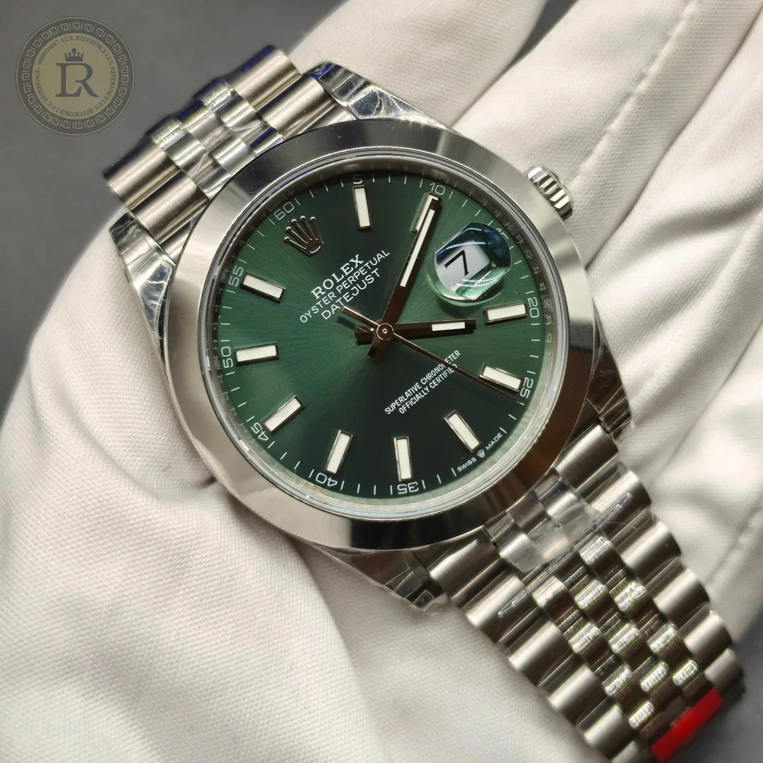 Meridian Classic Date 41 — Mint Green