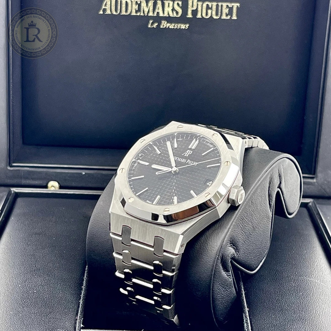 Meridian Octagon Sport — Black Dial