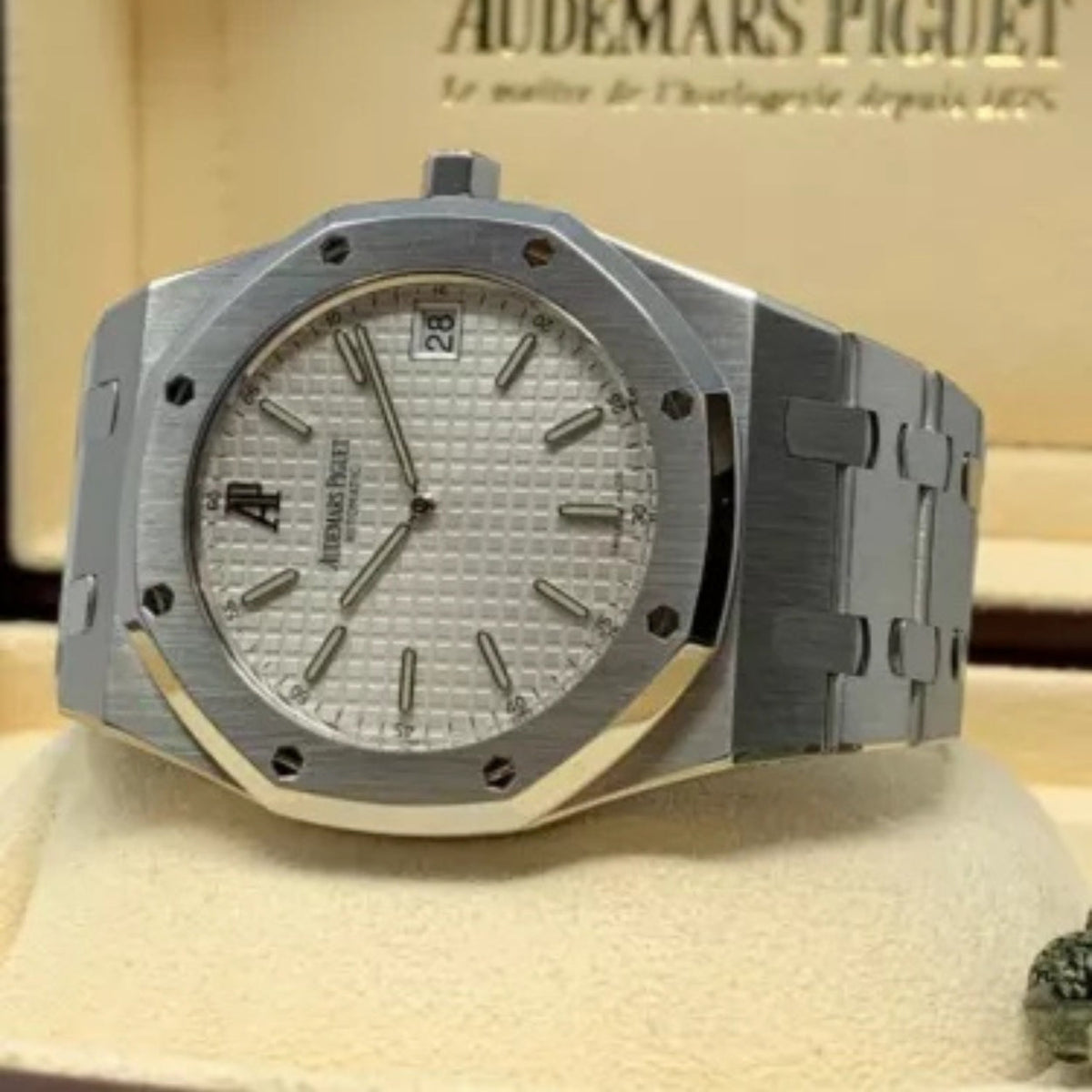 Meridian Octagon Sport 36mm — White Dial (Women's)
