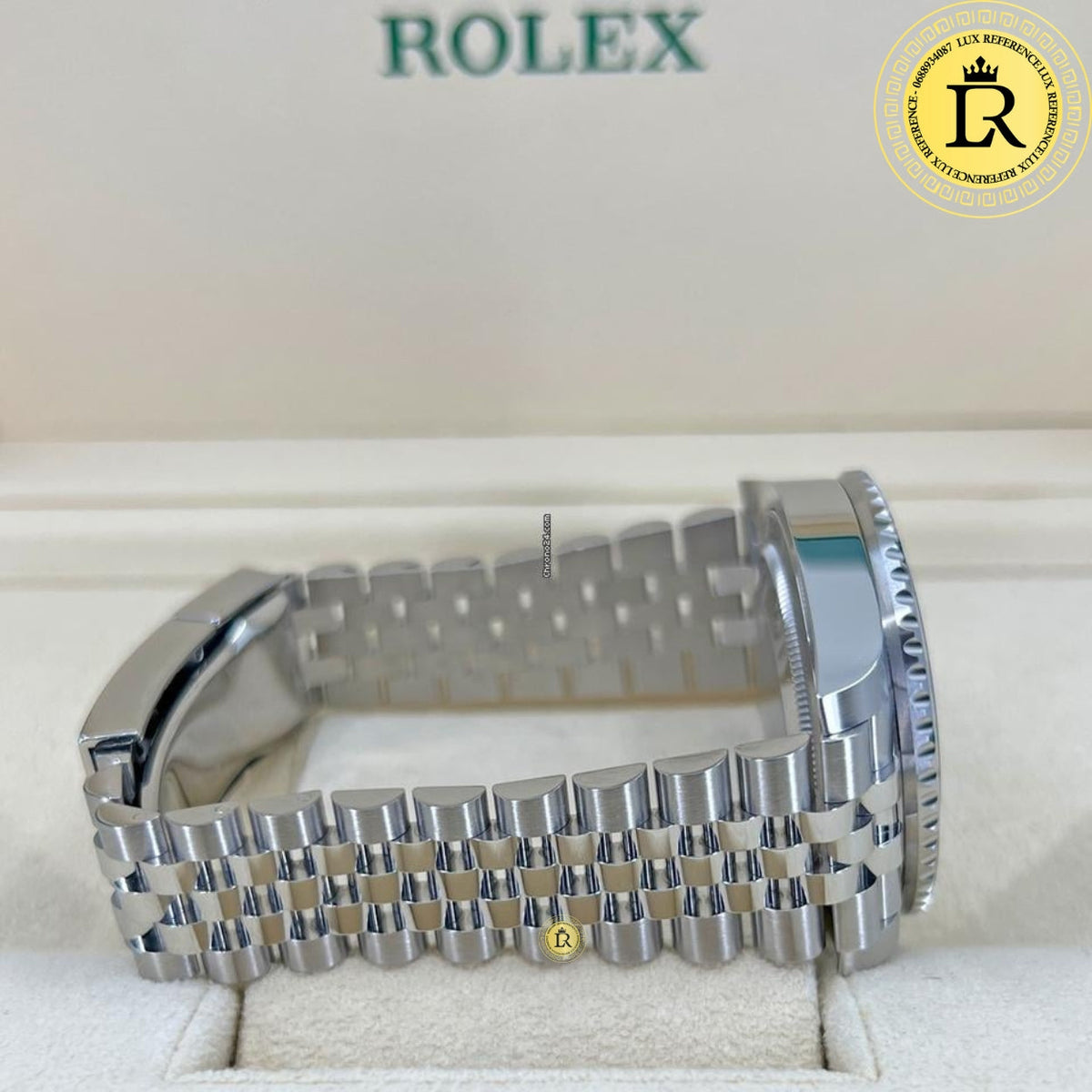 Meridian Classic Date — Green/Blue, Link Bracelet