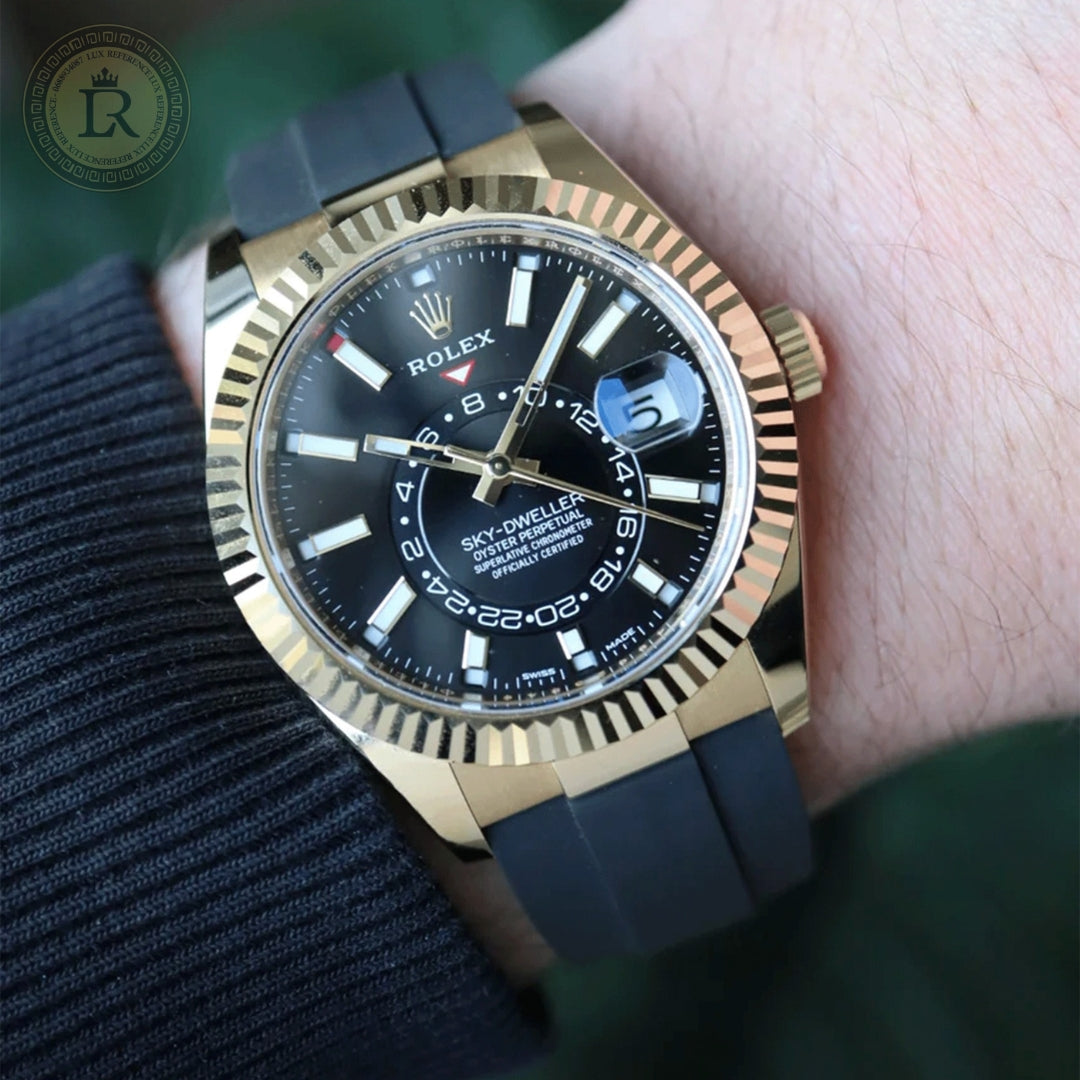 Meridian Dual-Time Pilot — Yellow Gold, Black Dial