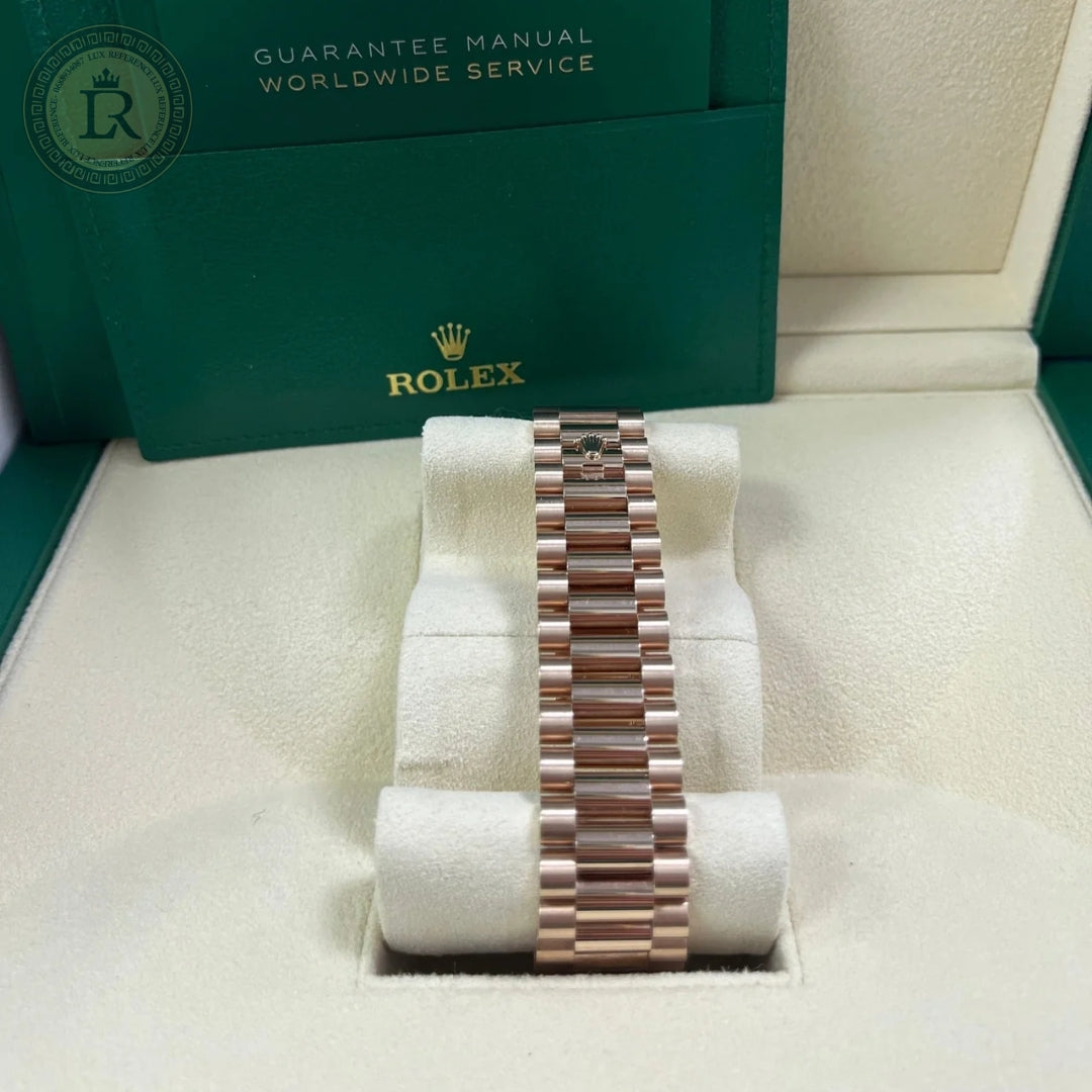 Meridian Presidential 36mm — Everose Gold, Diamonds, Olive Green